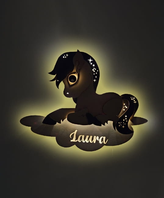 Ręcznie malowana lampka nocna Konik z oświetleniem.jpg