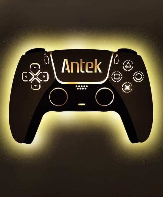 Lampka nocna pad do gier oświetlona